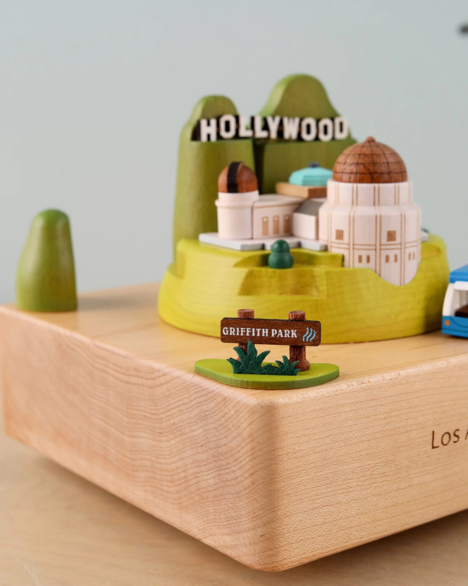 Los Angeles Wooden Music Box - Image 2
