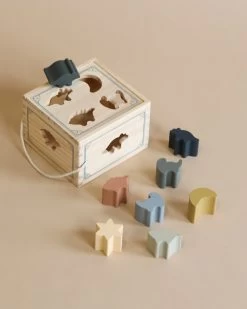 Konges Sløjd Wooden Dinosaur Shape Sorter