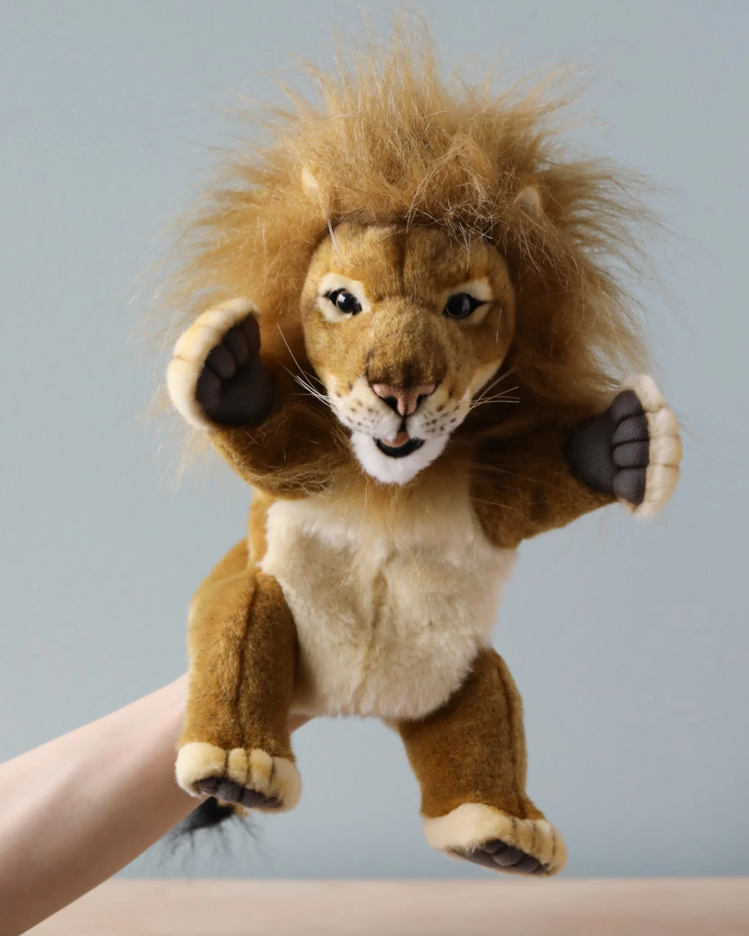 Hansa Lion Puppet - Image 2